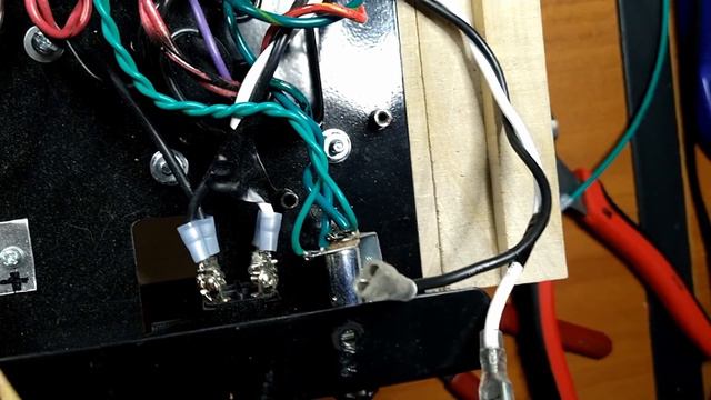 PIMP MY GUITAR AMP! - EPISODE 1: FENDER 5F10 HARVARD CLONE - PART 1 смотреть онлайн