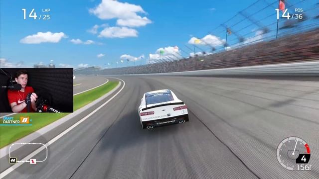 Я ПЕРВЫЙ РАЗ ЗАПУСТИЛ NASCAR Heat 5 смотреть онлайн