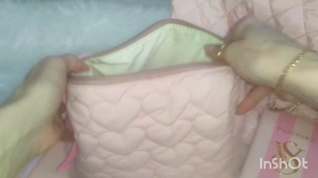 Что в моей сумке?👛 #pink What's in My Pink Bag? 🧁#relax #розоваясумка #wildberries смотреть онлайн