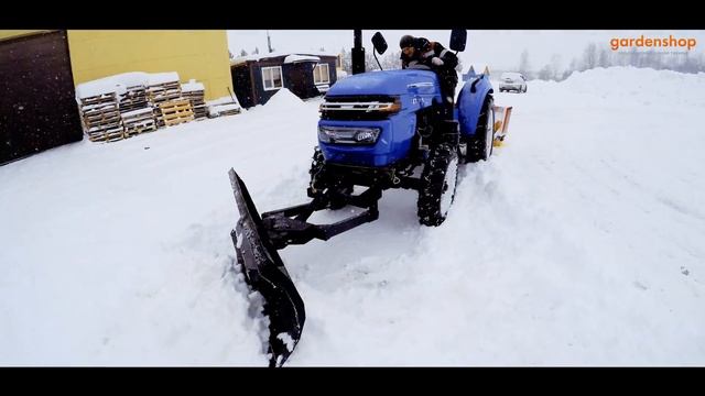 Уборка снега трактором Синтай | Снежный отвал и коммунальная щетка смотреть онлайн