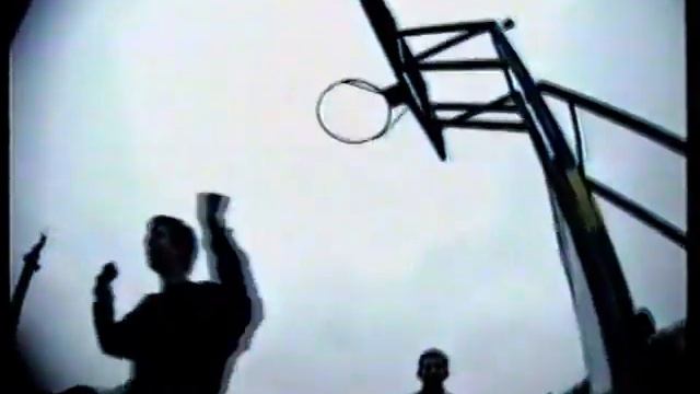 Скейтбординг в СПб на Дворцовой площади 1998 год смотреть онлайн