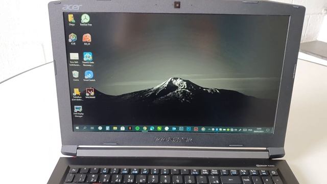 Notebook Acer Predator Helios 300 / Gtx1060 / 1Tb Ssd / 16Gb RAM смотреть онлайн