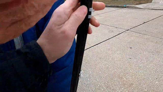Replacing Rear Window Weatherstrip on a First Gen Toyota Sequoia смотреть онлайн
