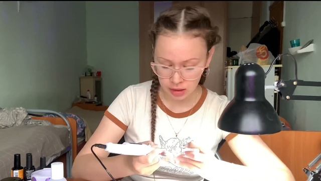 сделала маникюр САМА… появились прыщи на ногтях смотреть онлайн