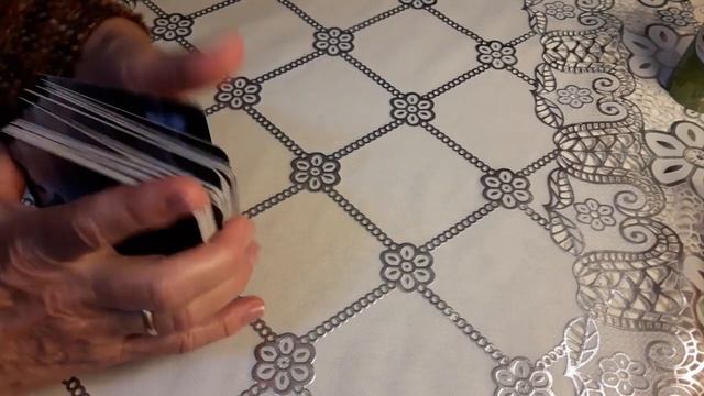 ? РАСКЛАД НА ЗАМУЖЕСТВО, КТО МОЙ ИЗБРАННИК, КТО ПО СУДЬБЕ СКОРО !!! ДЛЯ МИЛЫХ ЖЕНЩИН ! смотреть онлайн