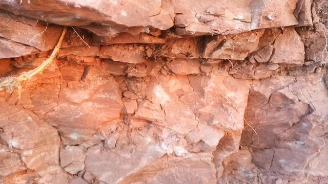 В конце процесса добычи глины "Красной-приозёрной". Рассказ о впечатлении первой добычи. смотреть онлайн