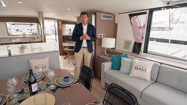 Visite guidée BALI 4.6 смотреть онлайн