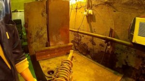 как отремонтировать заднюю стойку на VW Passat B3