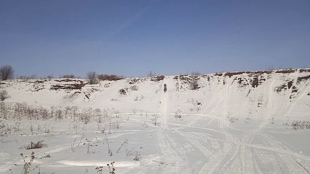 Заезд снегоката Сергея на Красный угор. смотреть онлайн