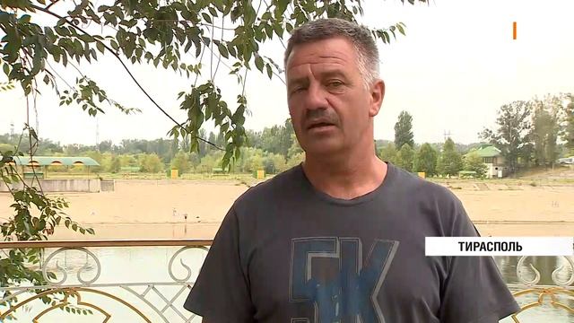 В Днестр из городской ливнёвки попали цветные стоки смотреть онлайн