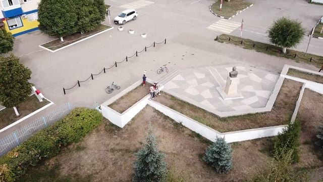 [4K] Степное, Саратовская область — вид с квадрокоптера, часть 1 (22.08.2020) смотреть онлайн