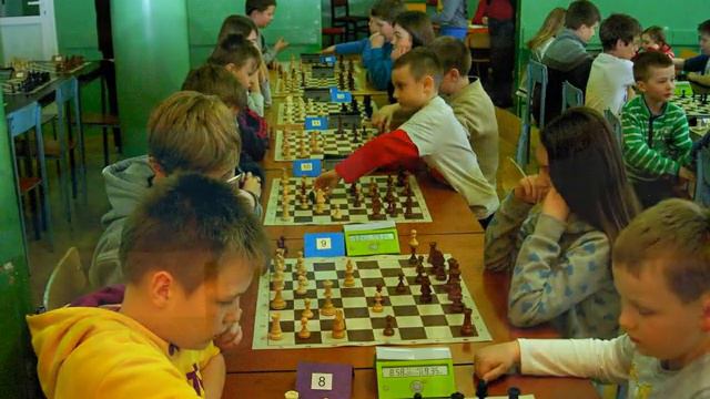 Spotkania Szachowe w SP nr 10 - Turniej Powitanie Wiosny смотреть онлайн