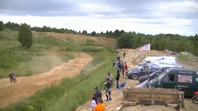 Падение в первом заезде #154 Артём Фирсанов смотреть онлайн