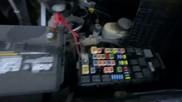 Starter Relay and Starter Fuse Location Ford Explorer 02 03 04 05 2002 2003 2004 2005 смотреть онлайн