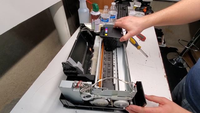 Removing parts on Epson Stylus Photo R280 Printer R290 Taking Apart смотреть онлайн