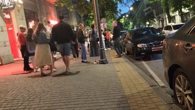 Одесса 5 минут назад! Центр города 4.06.?БЕЛЫЙ НАЛИВ❗ смотреть онлайн