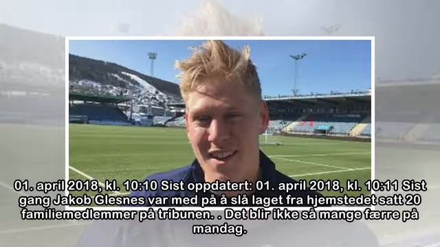 Laster opp med familie på tribunen før kampen mot Brann смотреть онлайн