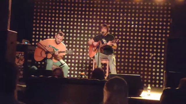 Обе-Рек - Жизни мало(чтобы встретиться на всех вокзалах) Акустический дуэт в Краснодаре 8.06.2022 смотреть онлайн