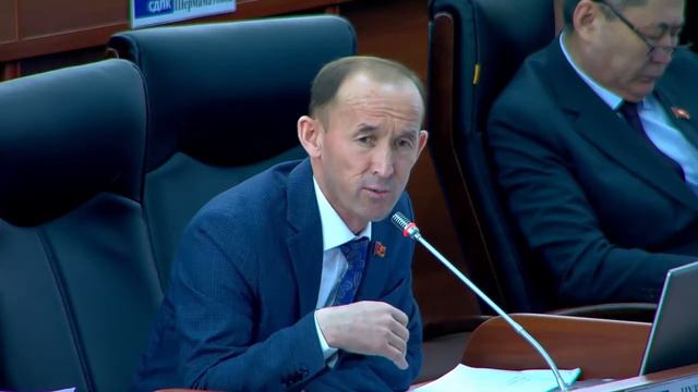 Абдывахап Нурбаев: Өкмөт мугалимдердин айлыгын көтөрүүгө көңүл бурсун! смотреть онлайн