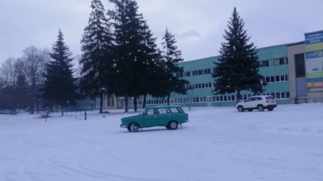 Drift on MOSKVICH 2137 смотреть онлайн