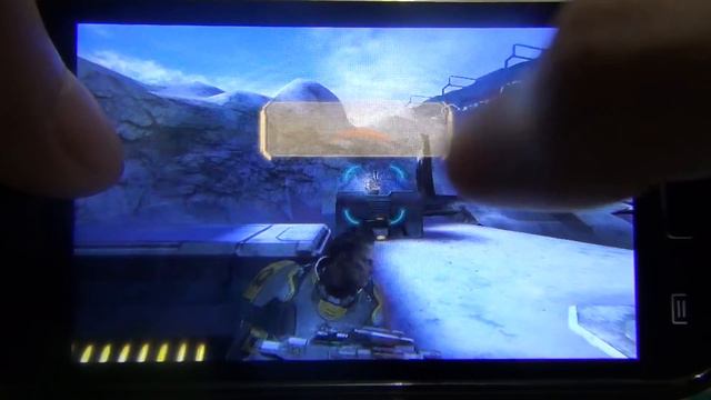 Samsung Galaxy W I8150 Playing MassEffect Infiltrator смотреть онлайн