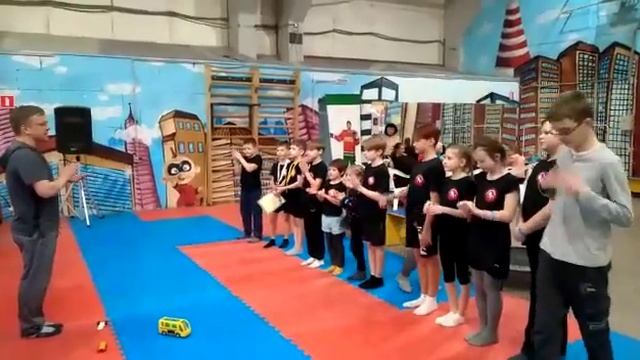 Девиз команды "Движение Вверх!" смотреть онлайн