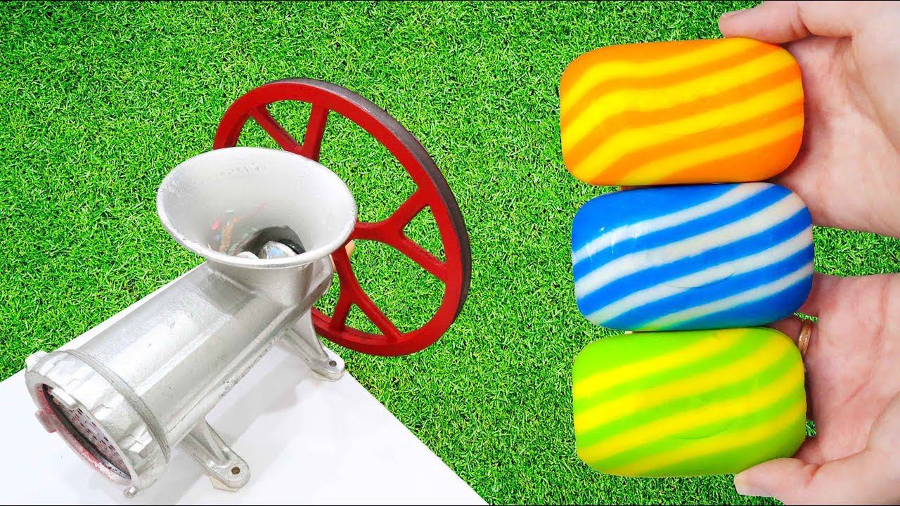 MEAT GRINDER vs SOAP - EXPERIMENT смотреть онлайн