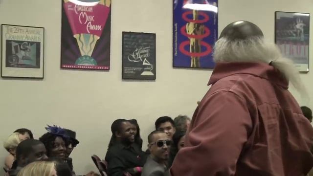 Uncle Ruckus crashes NAACP Awards Broadband смотреть онлайн