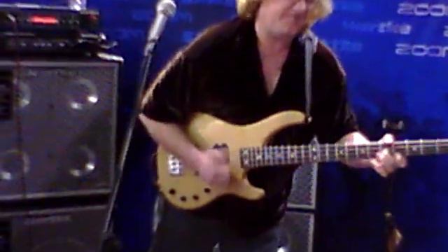 Winter NAMM 2011 Stu Hamm HAM ZOOM0024.MOV смотреть онлайн