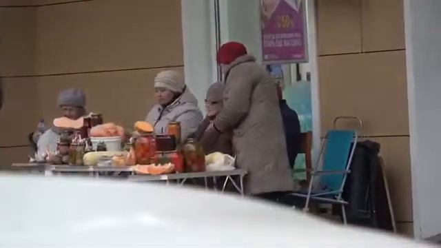 Скупаю все у бабушек часть 1! смотреть онлайн