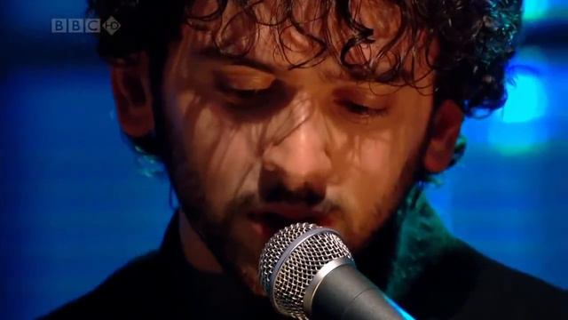 MGMT - Time To Pretend  (Live Jools Holland 2008) (High Quality Video) (HD)