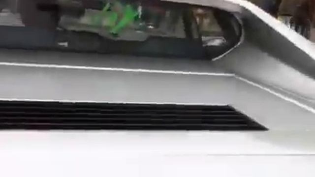 Завести Ferrari с толкача ✅ смотреть онлайн