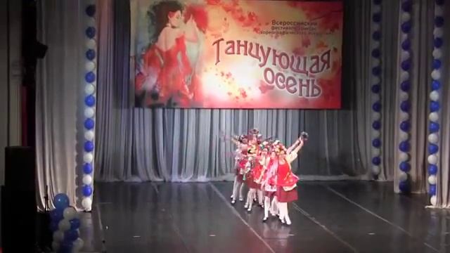 "Украинский веночек". Исполнитель Хореографический коллектив «Родничок» смотреть онлайн