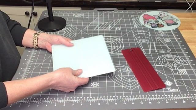 Sublimating on a Dollar Tree Glass Cutting Board (Vinyl Method) смотреть онлайн