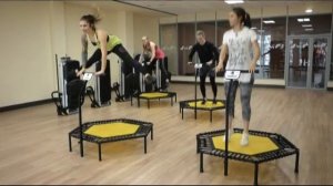 Тренировка на батуте в Orange Fitness Краснодар
