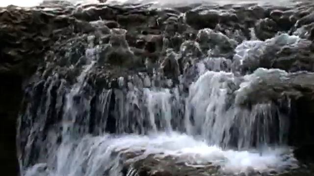 Водопад в станице Баракаевская ,река Губс. смотреть онлайн