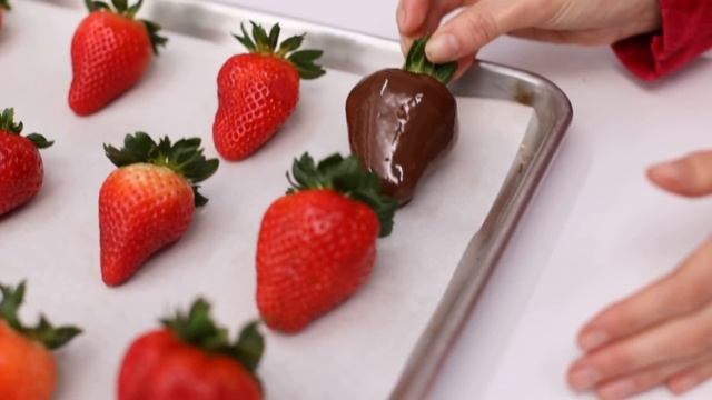 COMO HACER FRESAS CUBIERTAS CON CHOCOLATE | TIPS Y TRUCOS | DANI FLOWERS