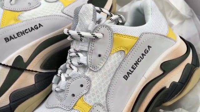 thecardinalkingston.co.uk - Balenciaga Triple S Sneaker смотреть онлайн