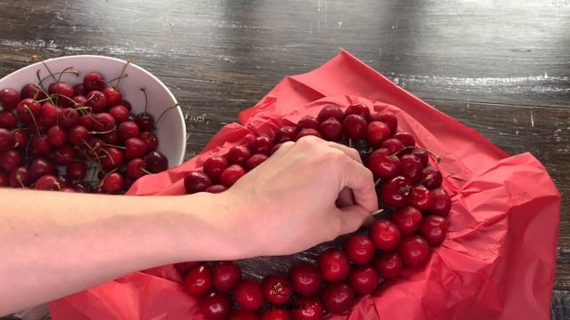 Букет в корзинке своими руками. DIY. Букет из черешни Подробный мастер-класс. смотреть онлайн