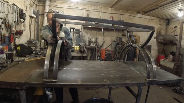 Садовая мебель.Стол