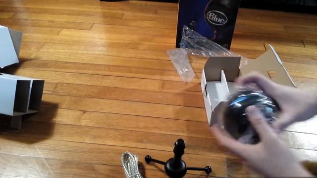 Blue Snowball Studio Microphone Unboxing 2014 смотреть онлайн