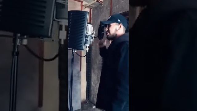 Под юбкой (GrantBeats) #standtogether смотреть онлайн