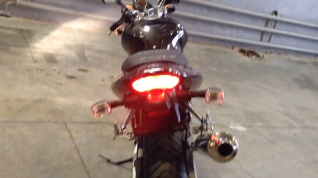 SUZUKI SV400 смотреть онлайн