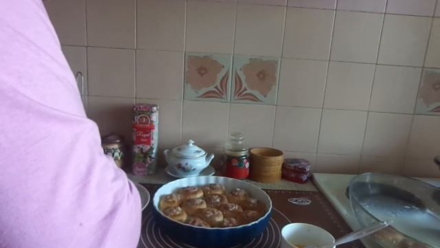 Праздничное блюдо из лихих 90х. Фаршированные бублики.Вкусно. смотреть онлайн