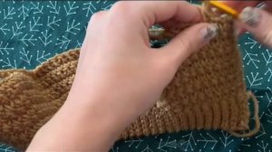 свитер для собаки КРЮЧКОМ ( размер s и м )