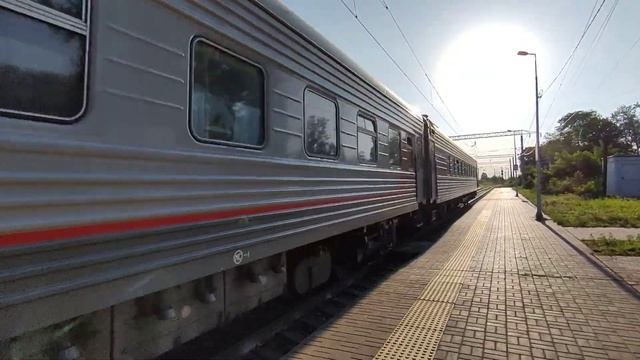 ЭП1М-769 с поездом Санкт-Петербург-Владикавказ, на рзд.Колонка смотреть онлайн