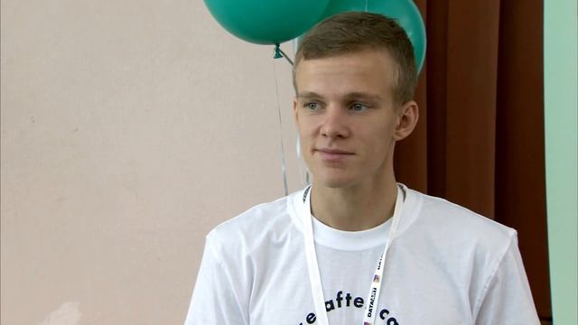 Денис Неклюдов, Google Developer Expert, Tech Lead Android в Mobile 2 Business смотреть онлайн