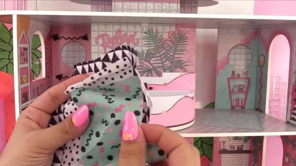 LOL Surprise House Of Surprises 2021 UNBOXING! OMG House Of Surprises