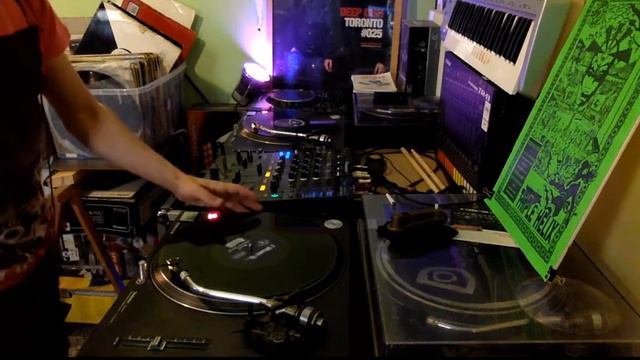 VINYL - Peejay set - Hard House UK '90 смотреть онлайн