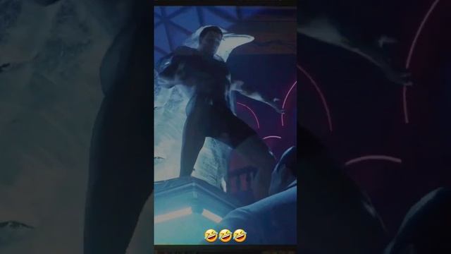 Turning up with Bruce Wayne be like... смотреть онлайн